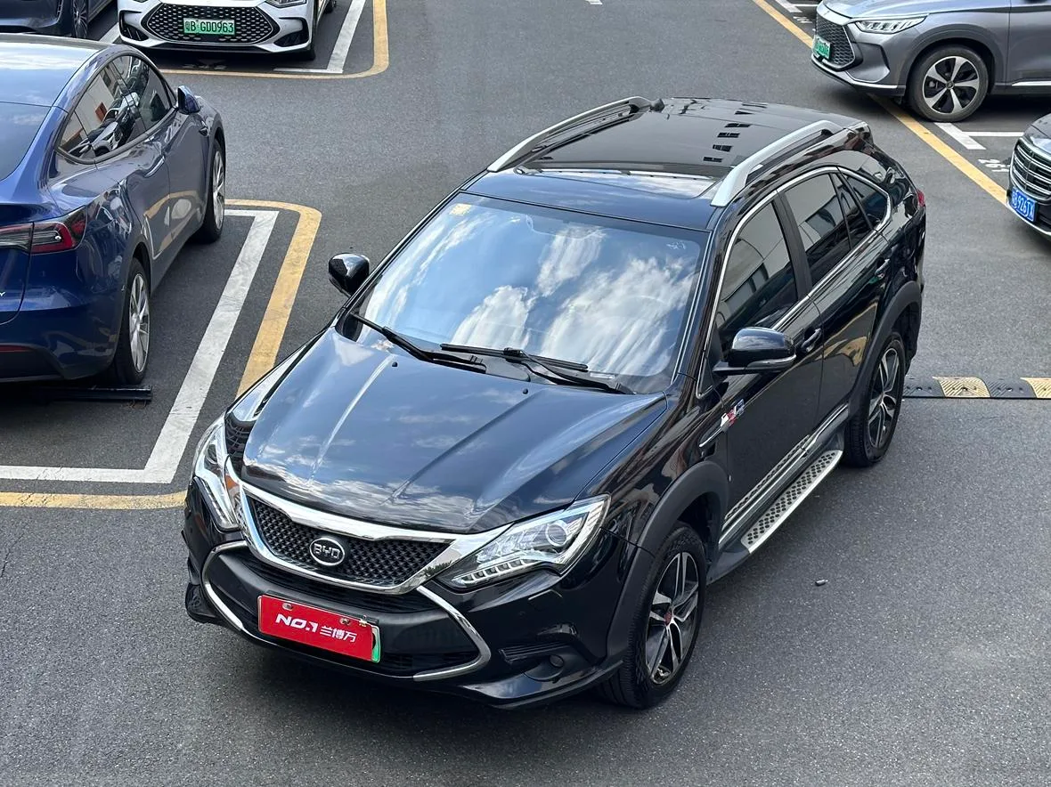 BYD Tang DM