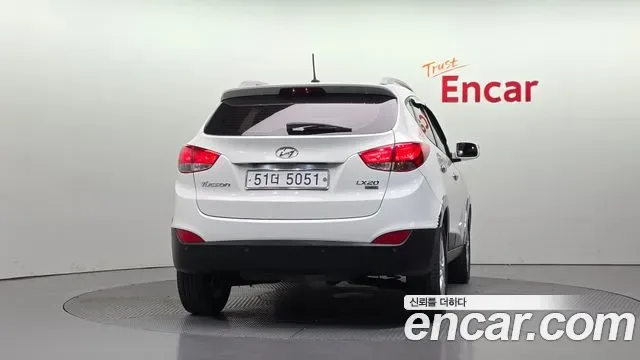 Hyundai Tucson ix, 2010 — фото 4