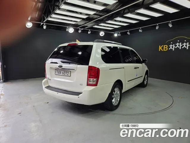 Kia Canival Carnival R, 2010 — фото 6