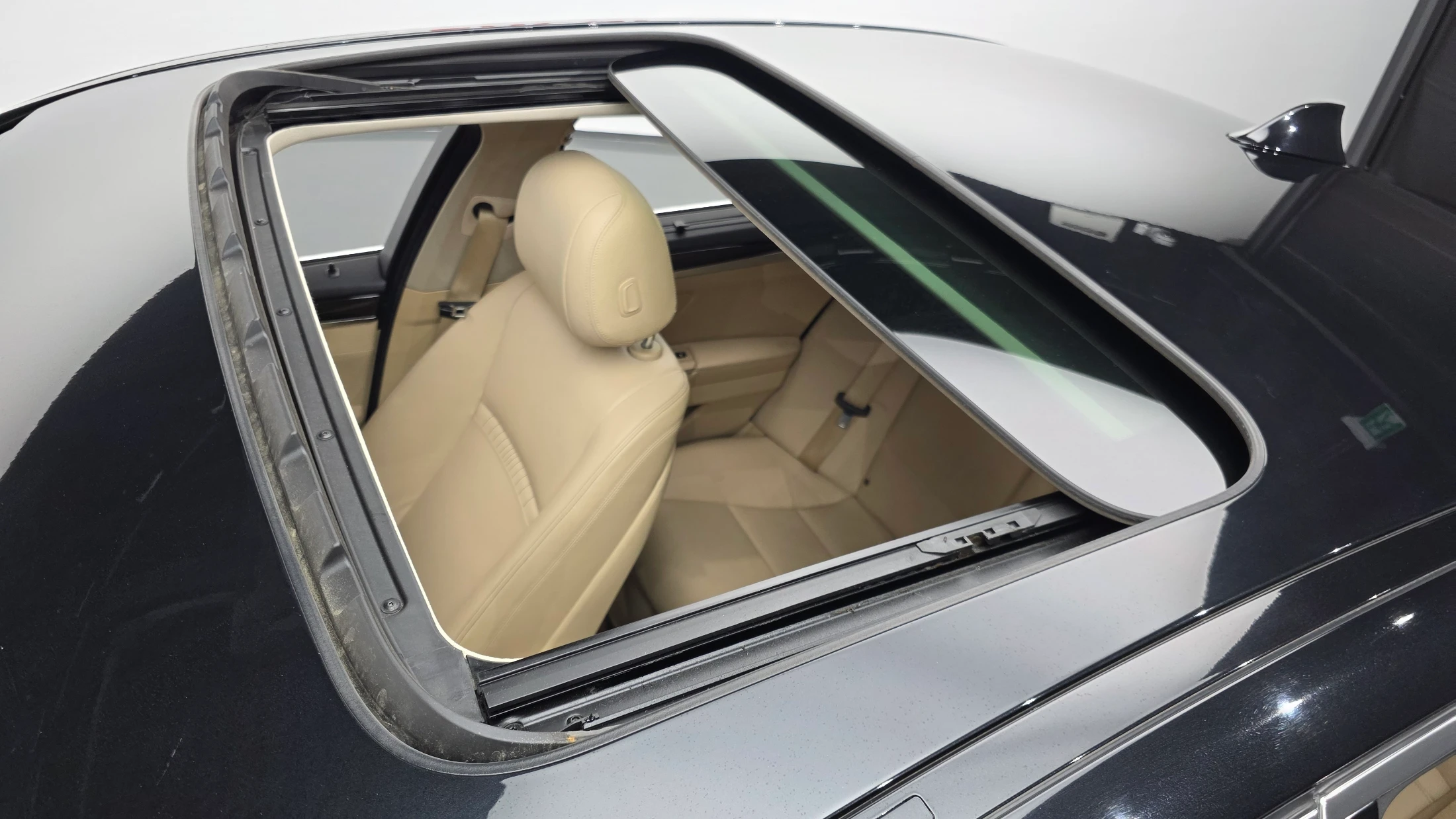 BMW 5-Series F10, 2014 — фото 19