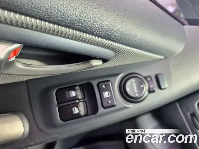 Hyundai Starex Grand Starex, 2012 — фото 17