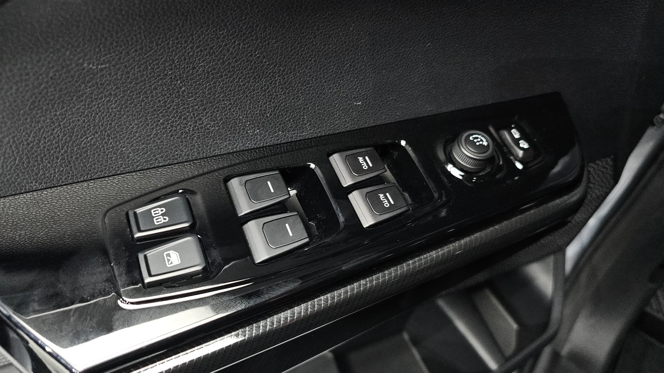 KG_Mobility_Ssangyong Actyon Activian, 2025 — фото 35