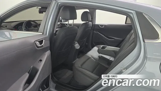 Hyundai Ioniq Ionic Electric, 2017 — фото 12