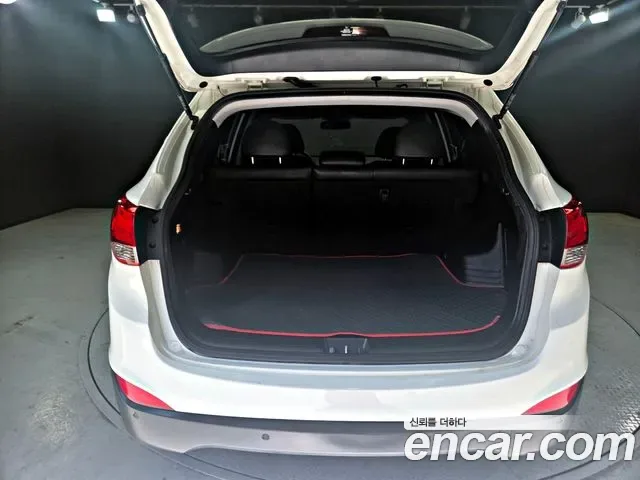 Hyundai Tucson ix, 2010 — фото 16
