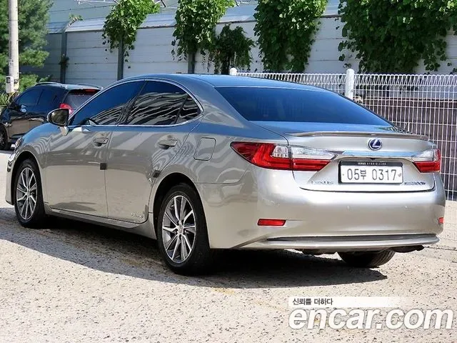Lexus Es ES300h, 2016 — фото 3