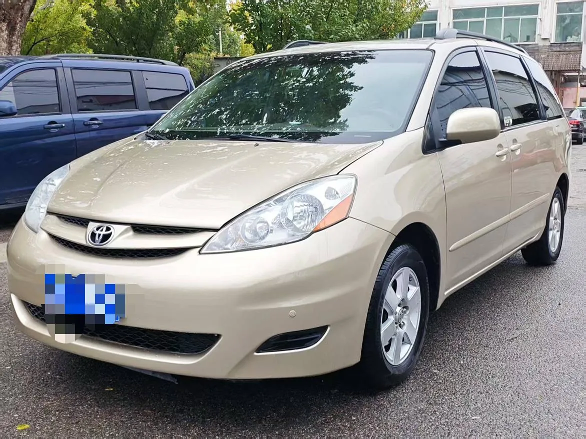 Toyota Sienna