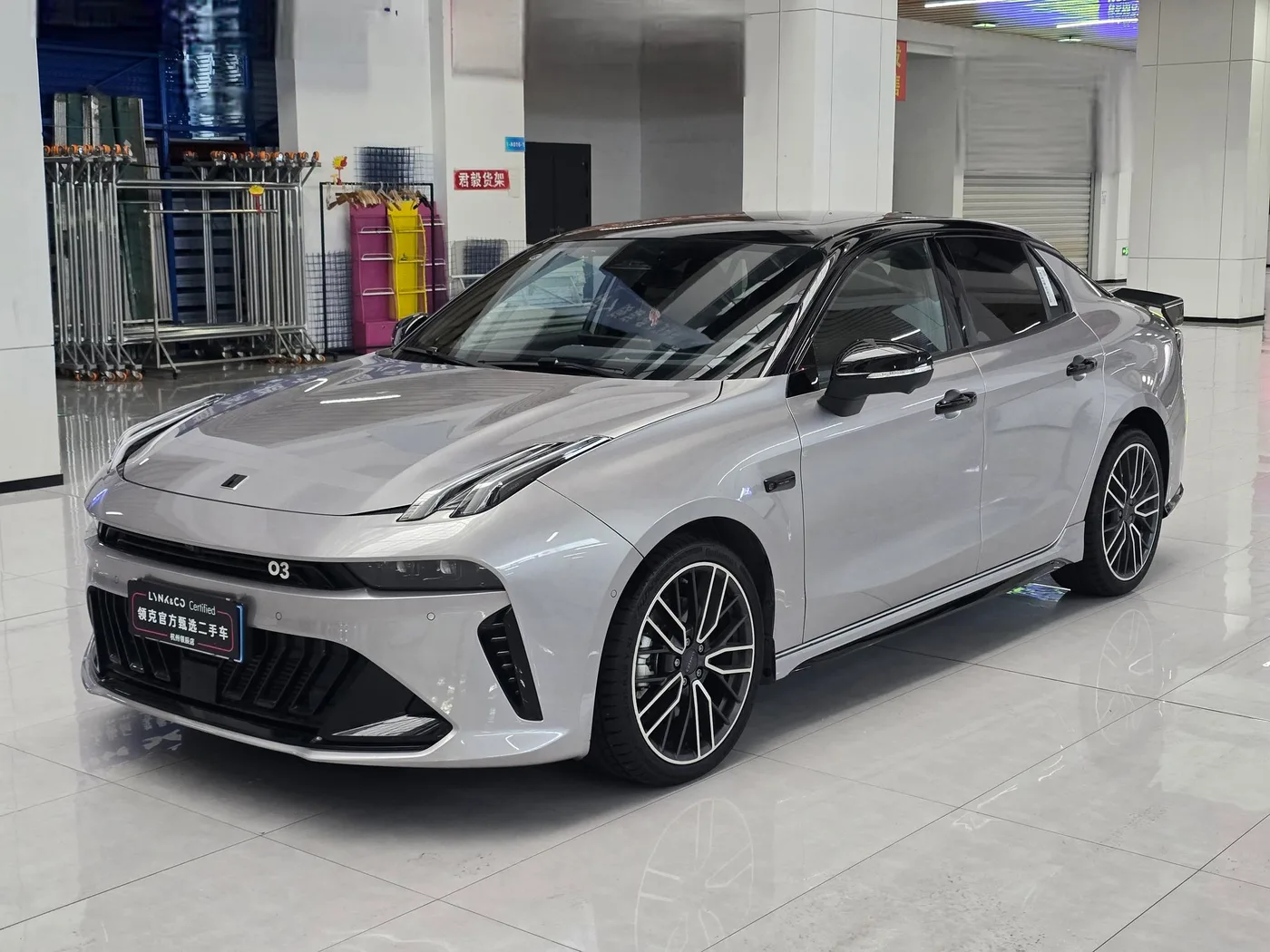 Lynk & Co 03