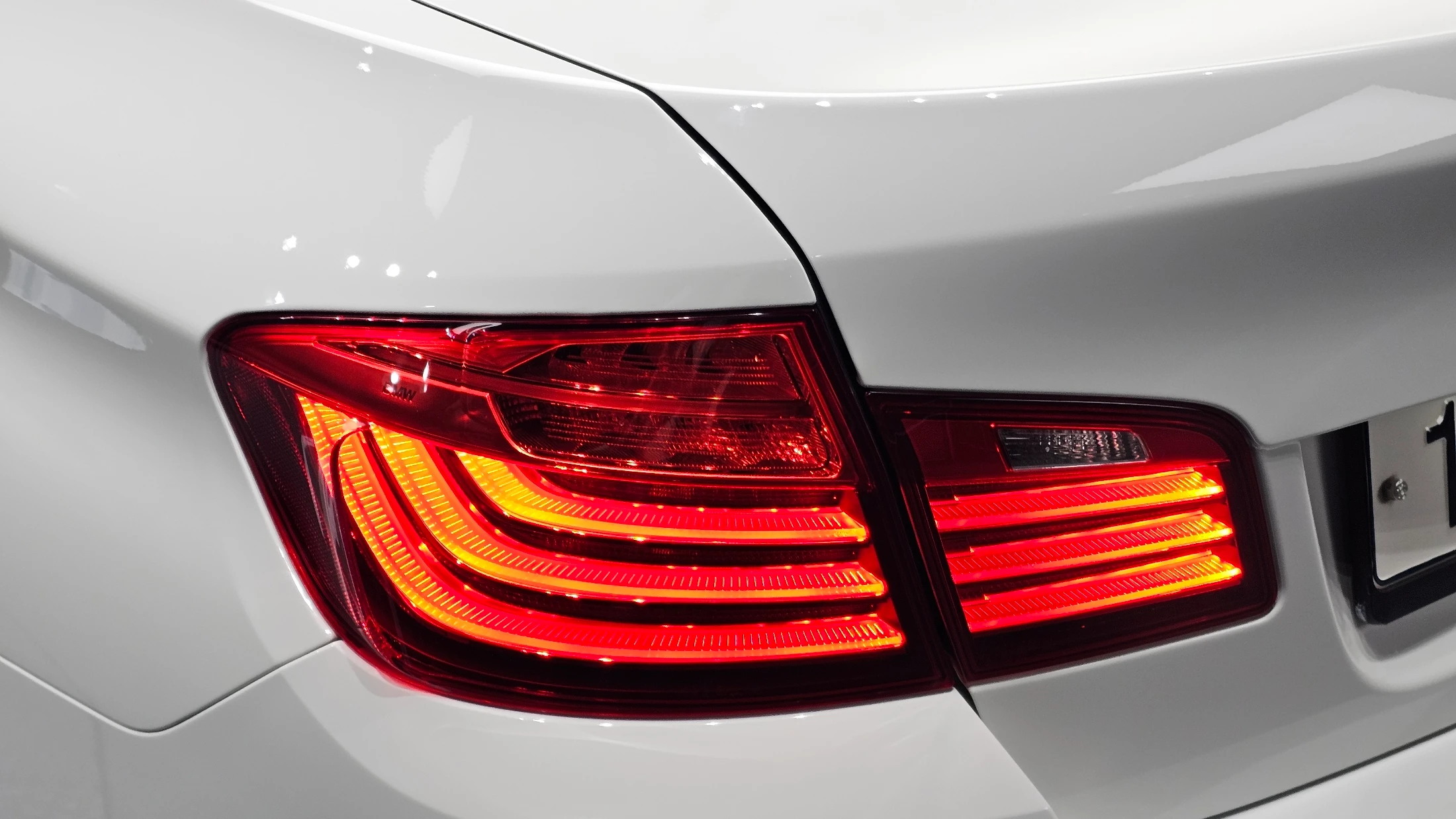 BMW 5-Series F10, 2015 — фото 24