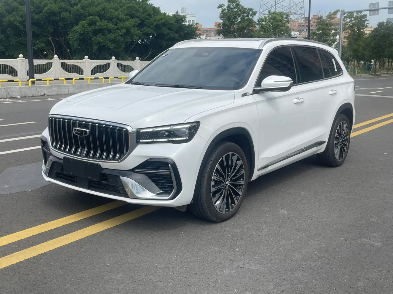 Geely Xingyue L