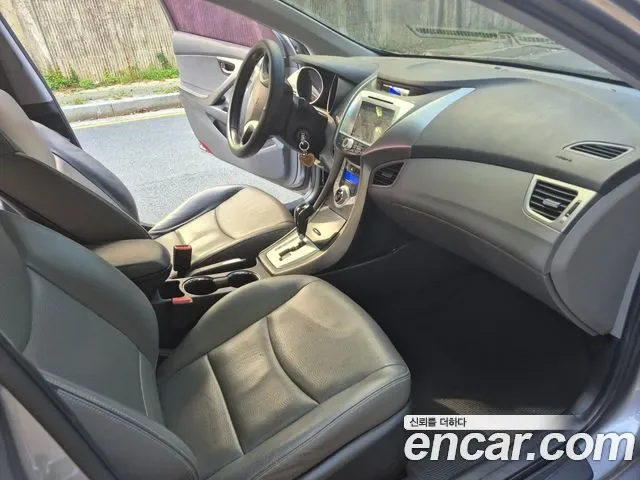 Hyundai Avante MD, 2011 — фото 17