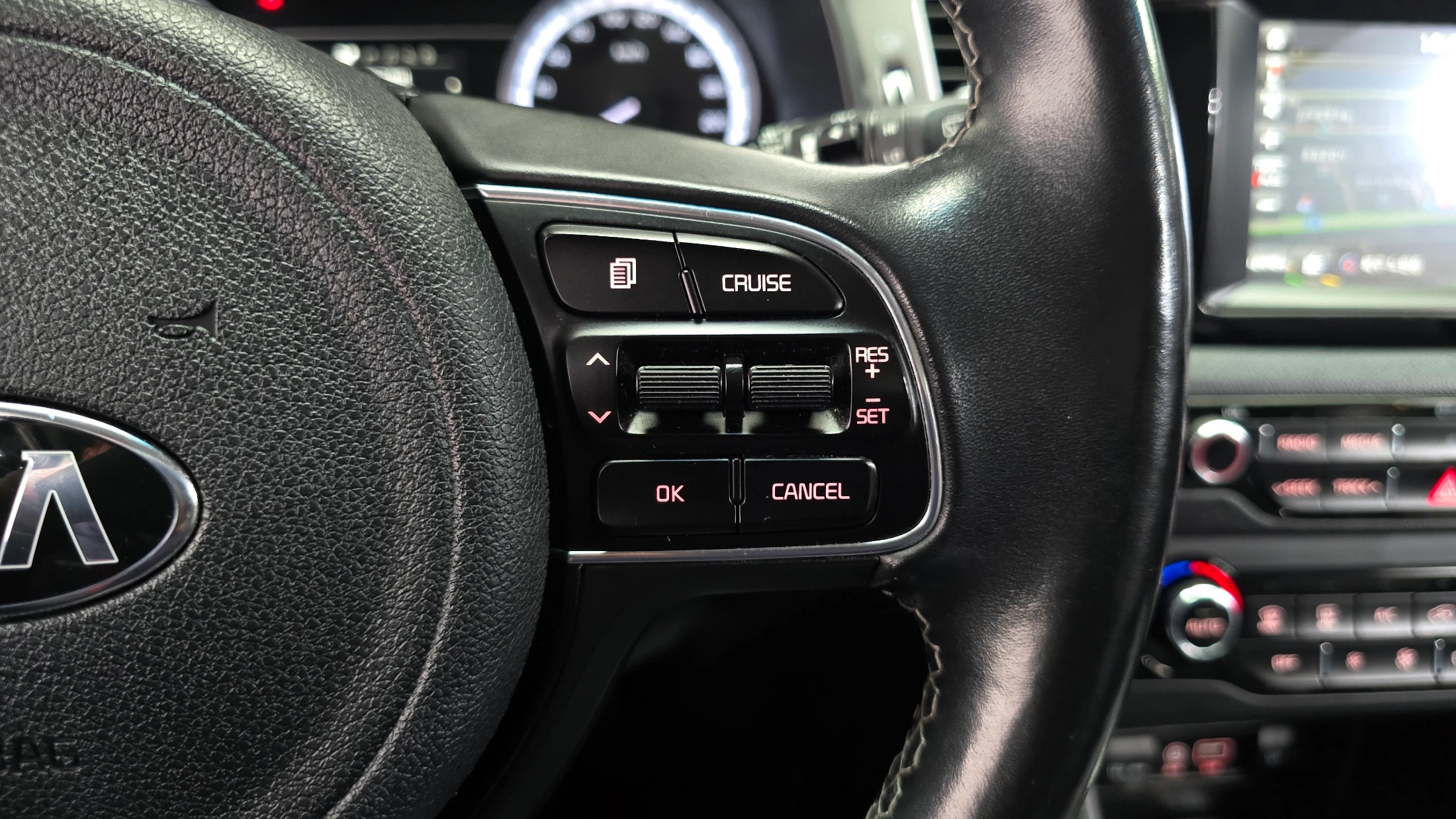 Kia Niro, 2017 — фото 15