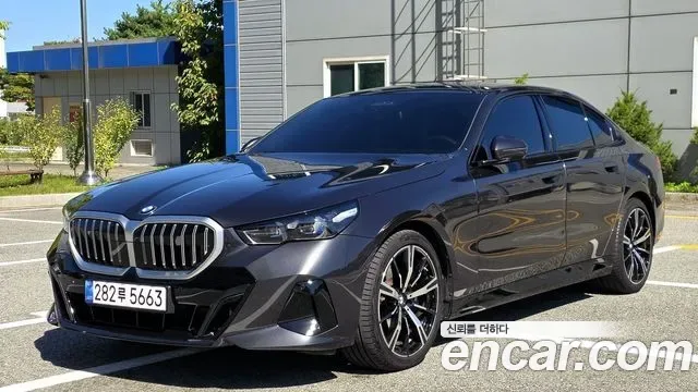 BMW 5-Series G60
