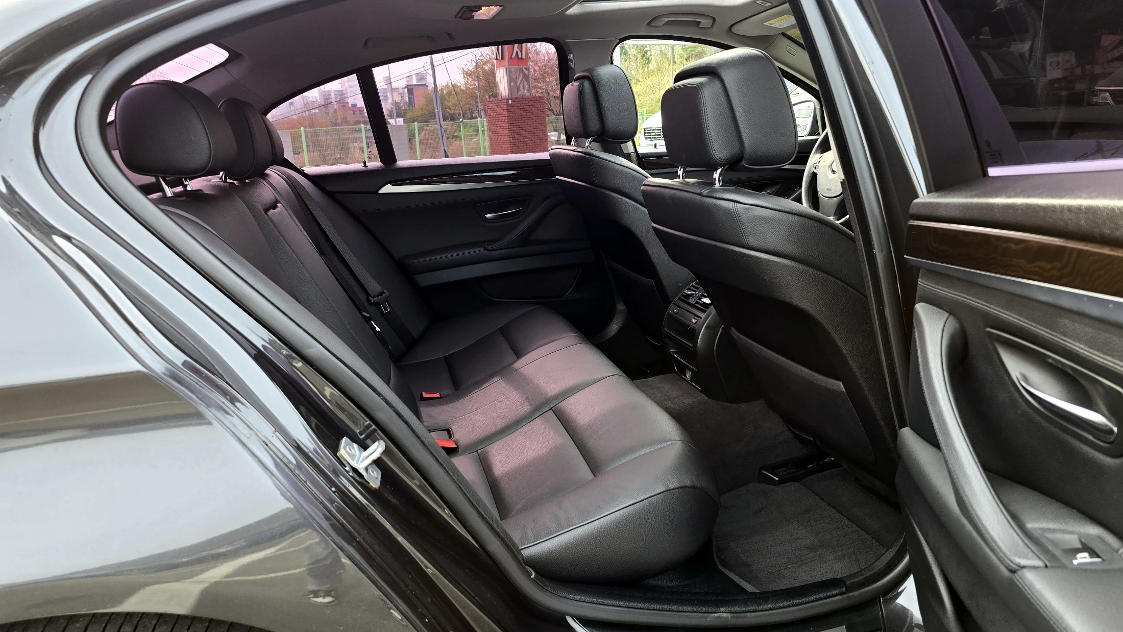 BMW 5-Series F10, 2013 — фото 14