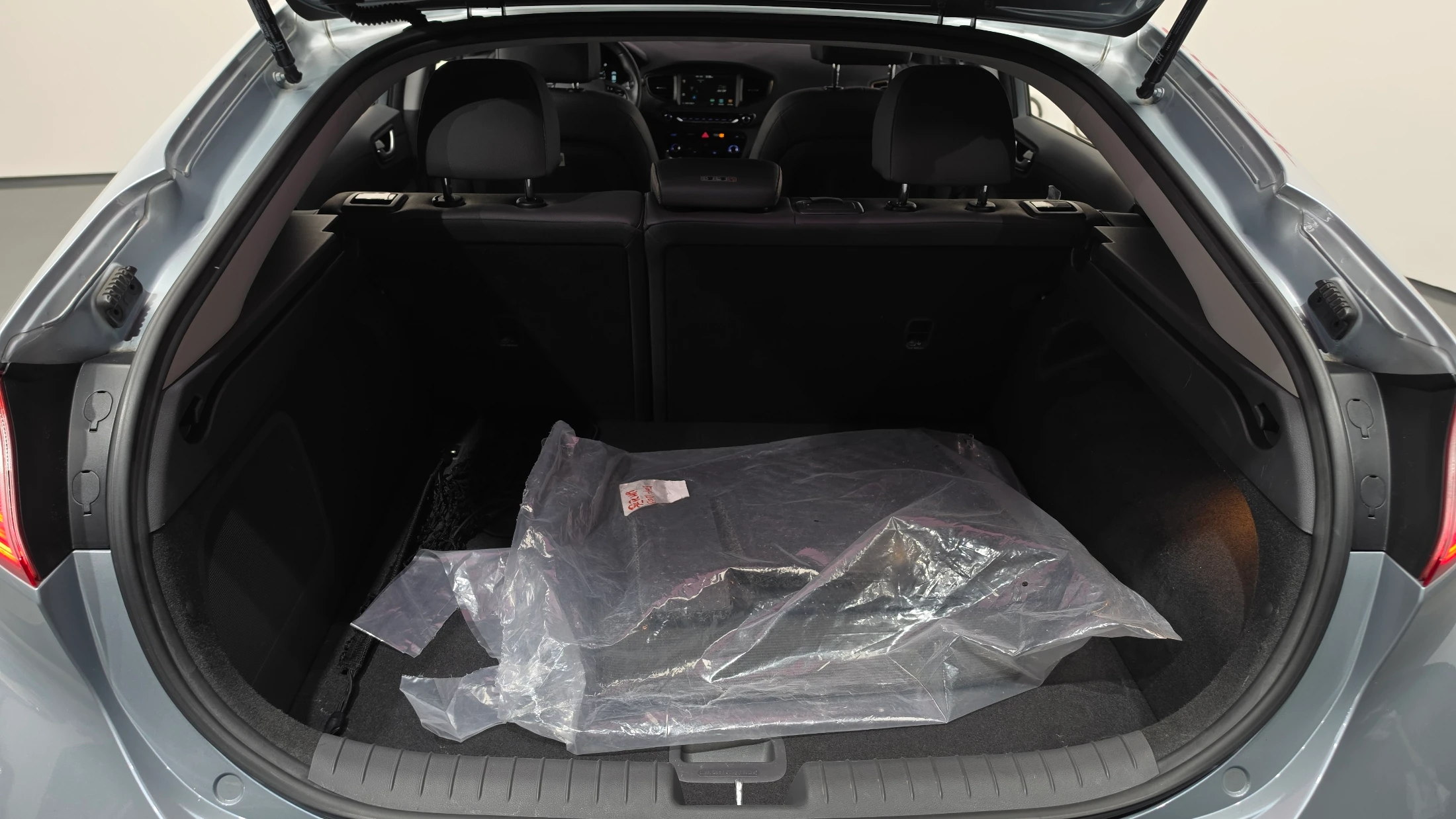 Hyundai Ioniq Ionic Electric, 2018 — фото 18