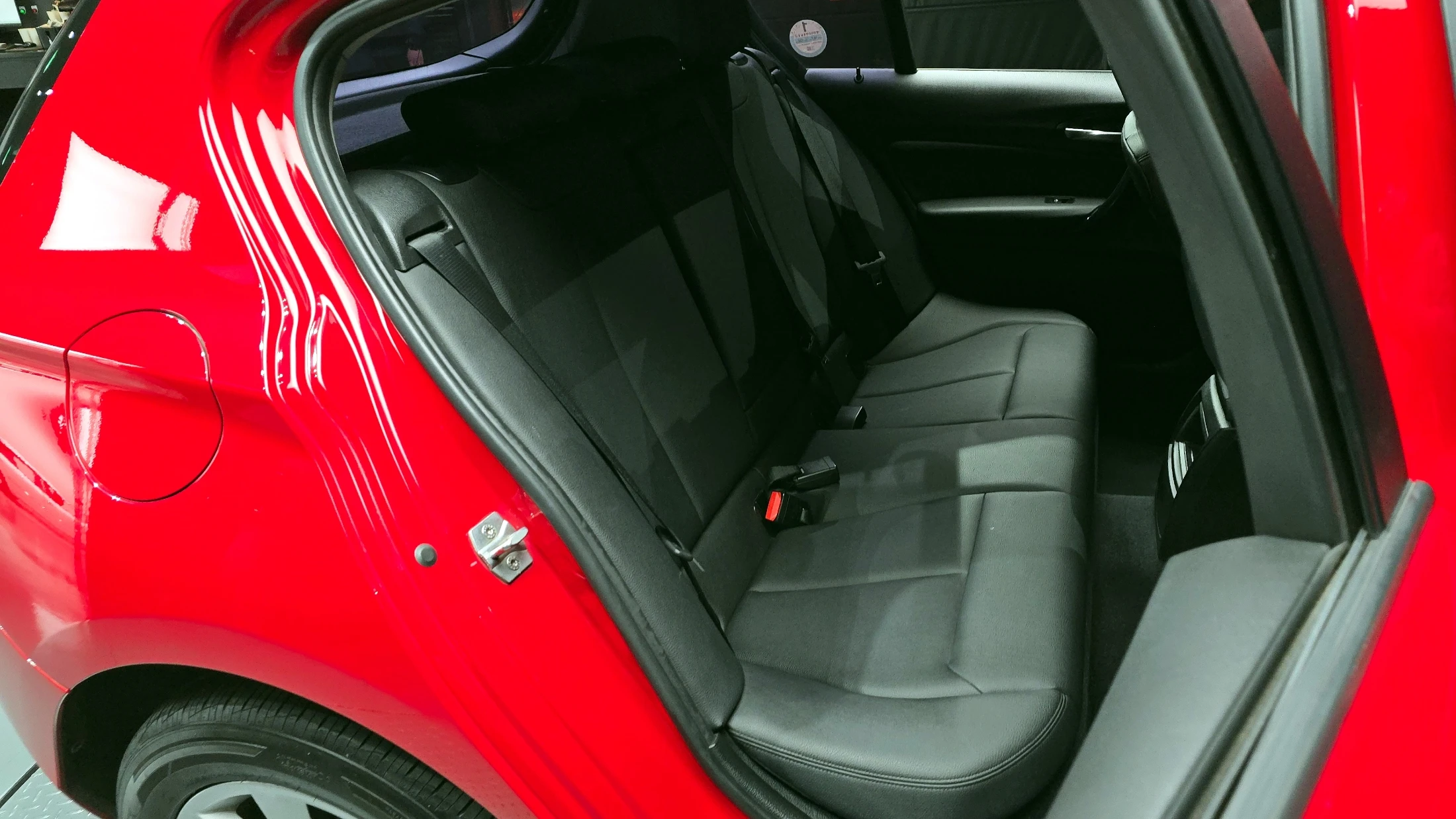 BMW 1-Series F20, 2013 — фото 12