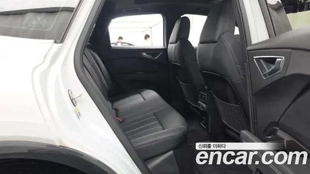 Audi Q4 E-Tron F4, 2025 — фото 12