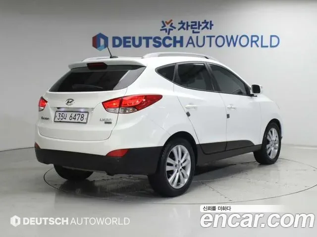 Hyundai Tucson ix, 2010 — фото 2