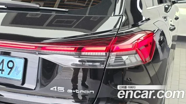 Audi Q4 E-Tron F4, 2025 — фото 23