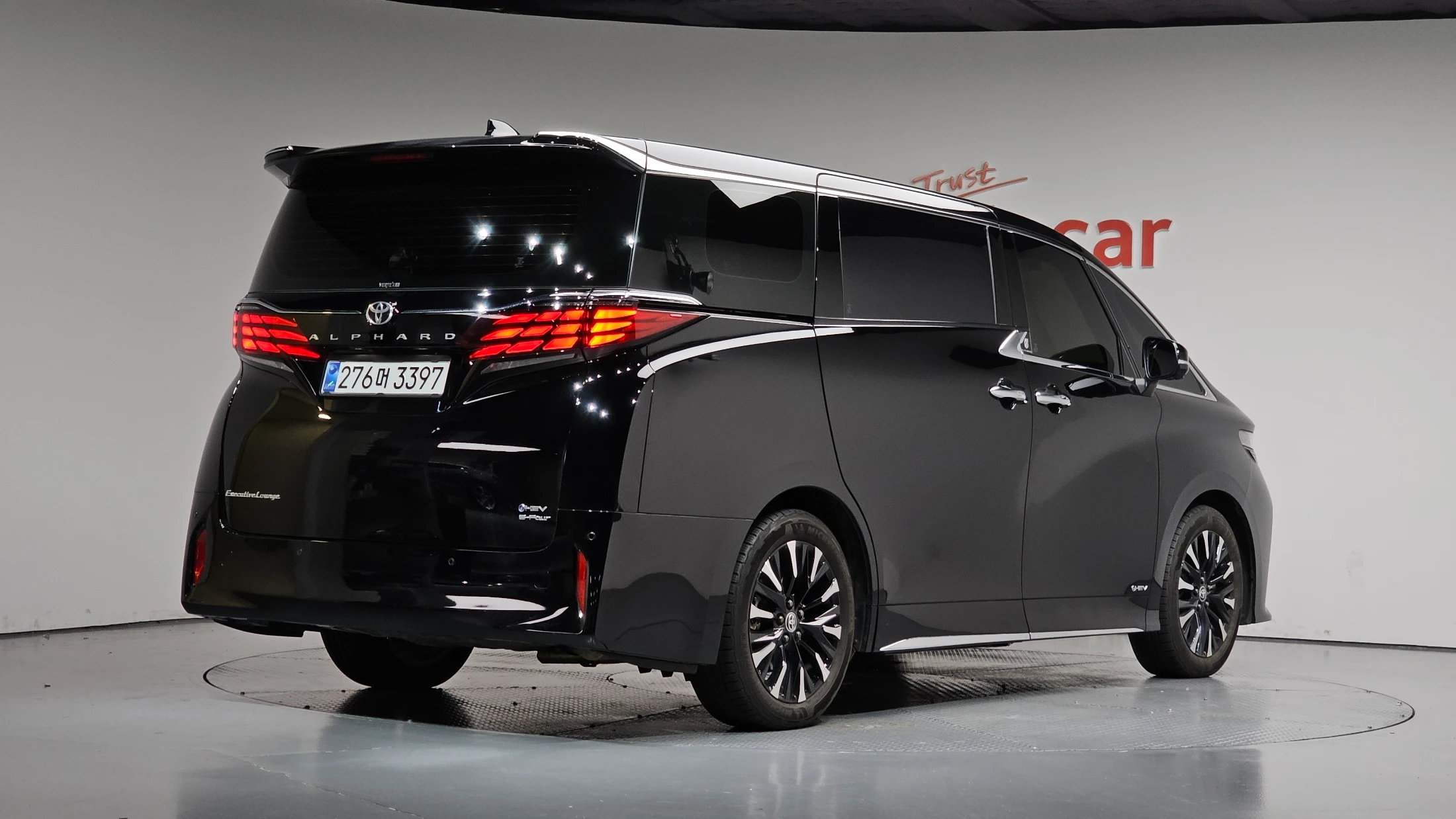 Toyota Alphard Alpad, 2025 — фото 2