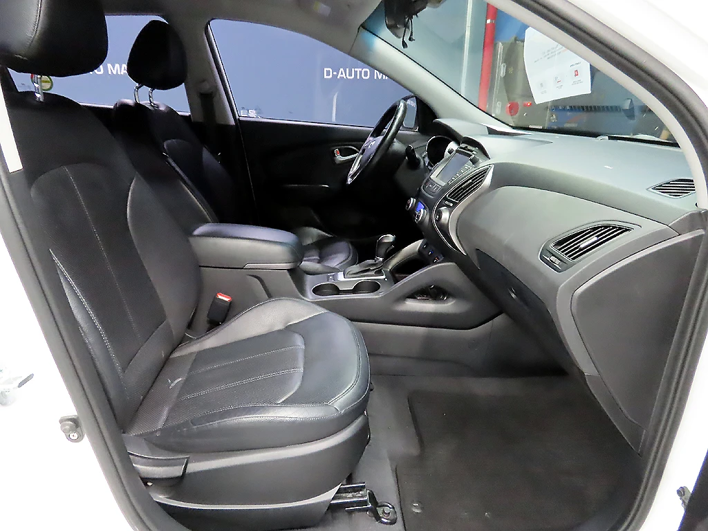 Hyundai Tucson ix, 2013 — фото 8