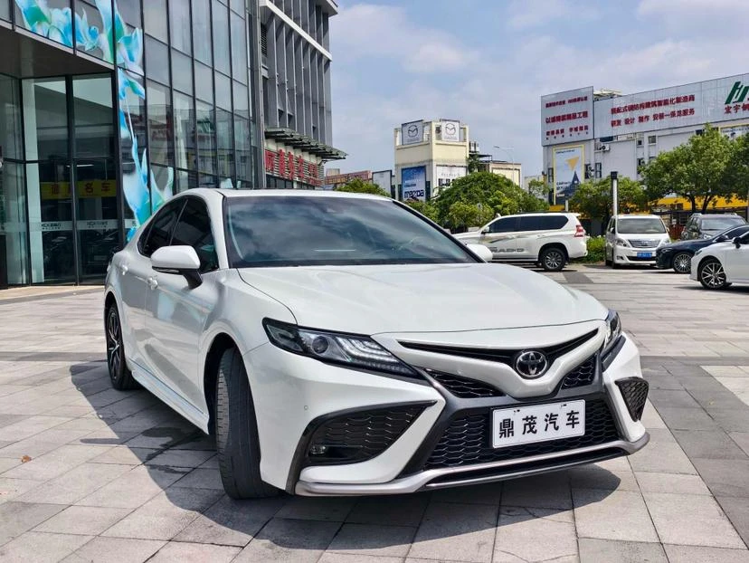 Toyota Camry, 2023 — фото 8