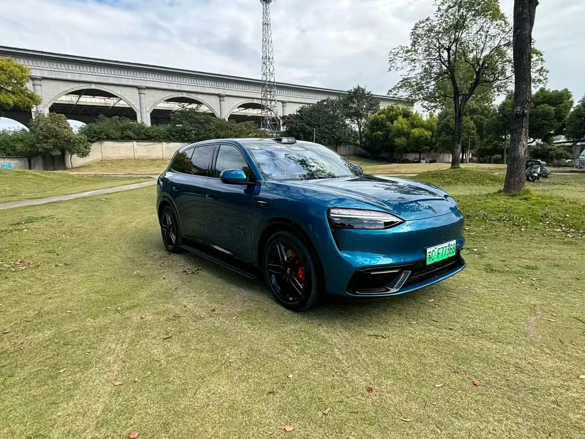 AITO asks the world Wenjie M6, 2026 — фото 3