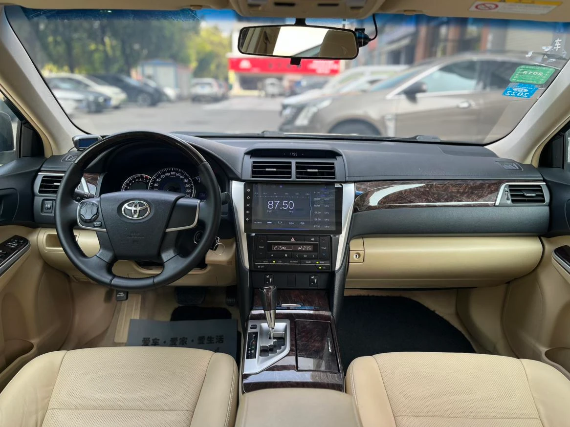 Toyota Camry, 2015 — фото 10