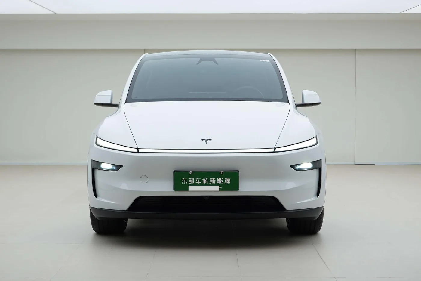 Tesla Model Y, 2026 — фото 2