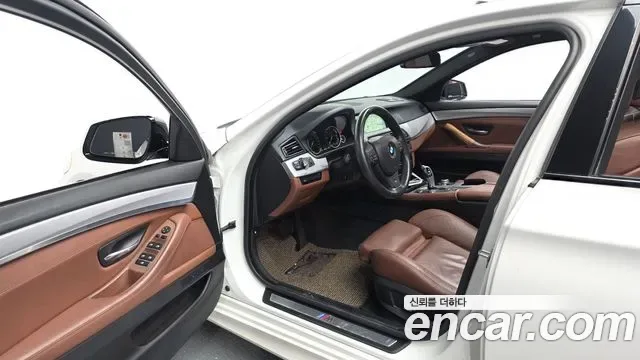 BMW 5-Series F10, 2013 — фото 10