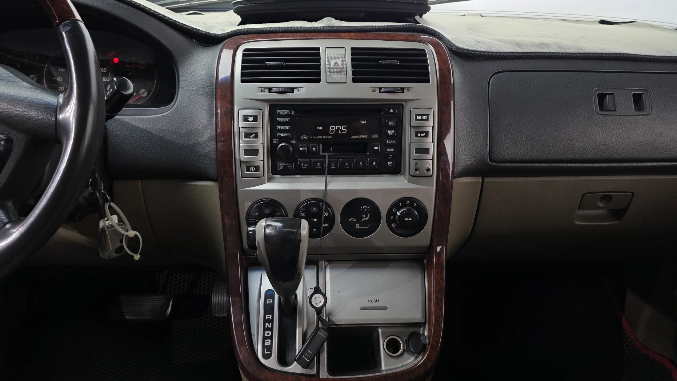 Kia Canival Carnival II, 2003 — фото 17