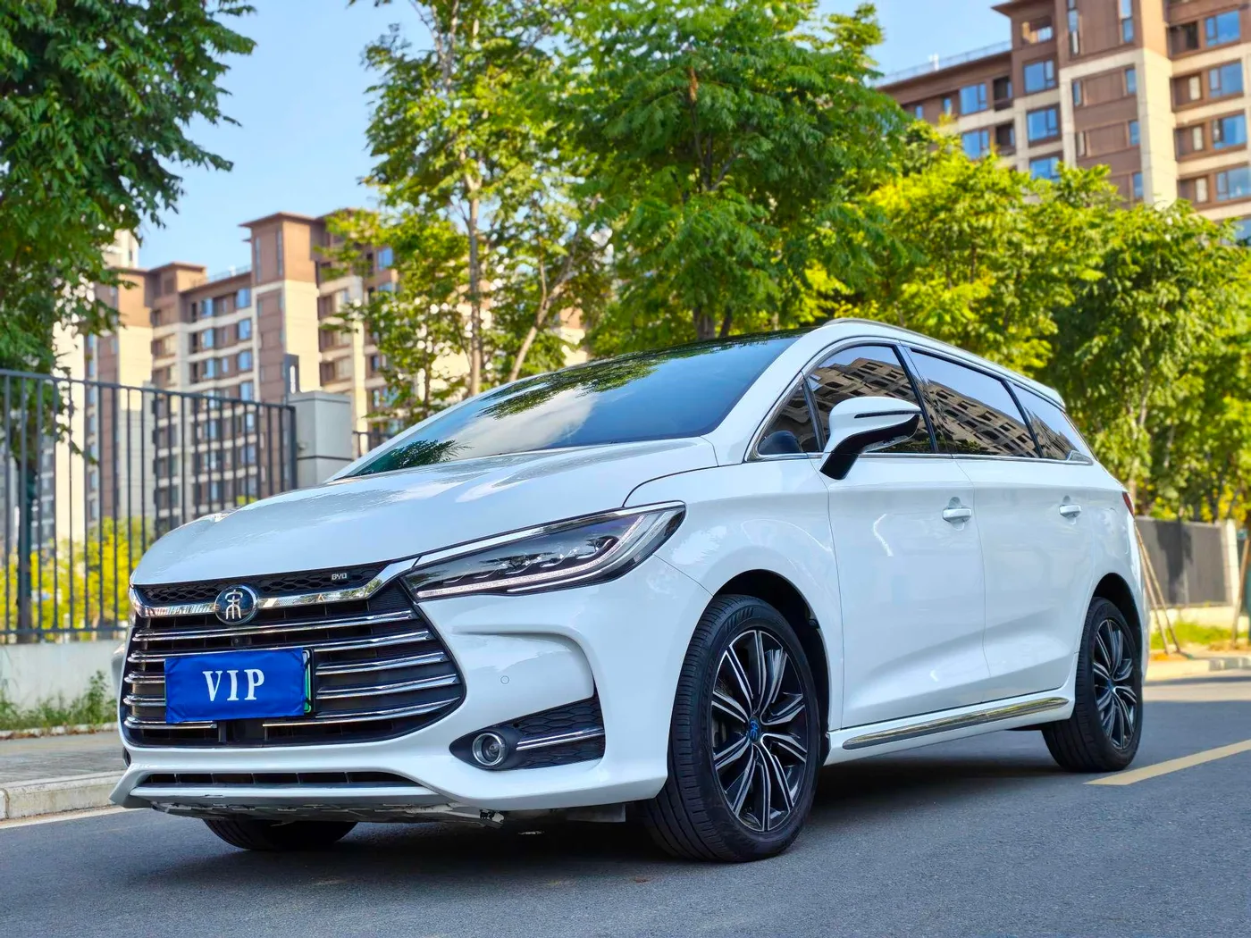 BYD SongMAX DM
