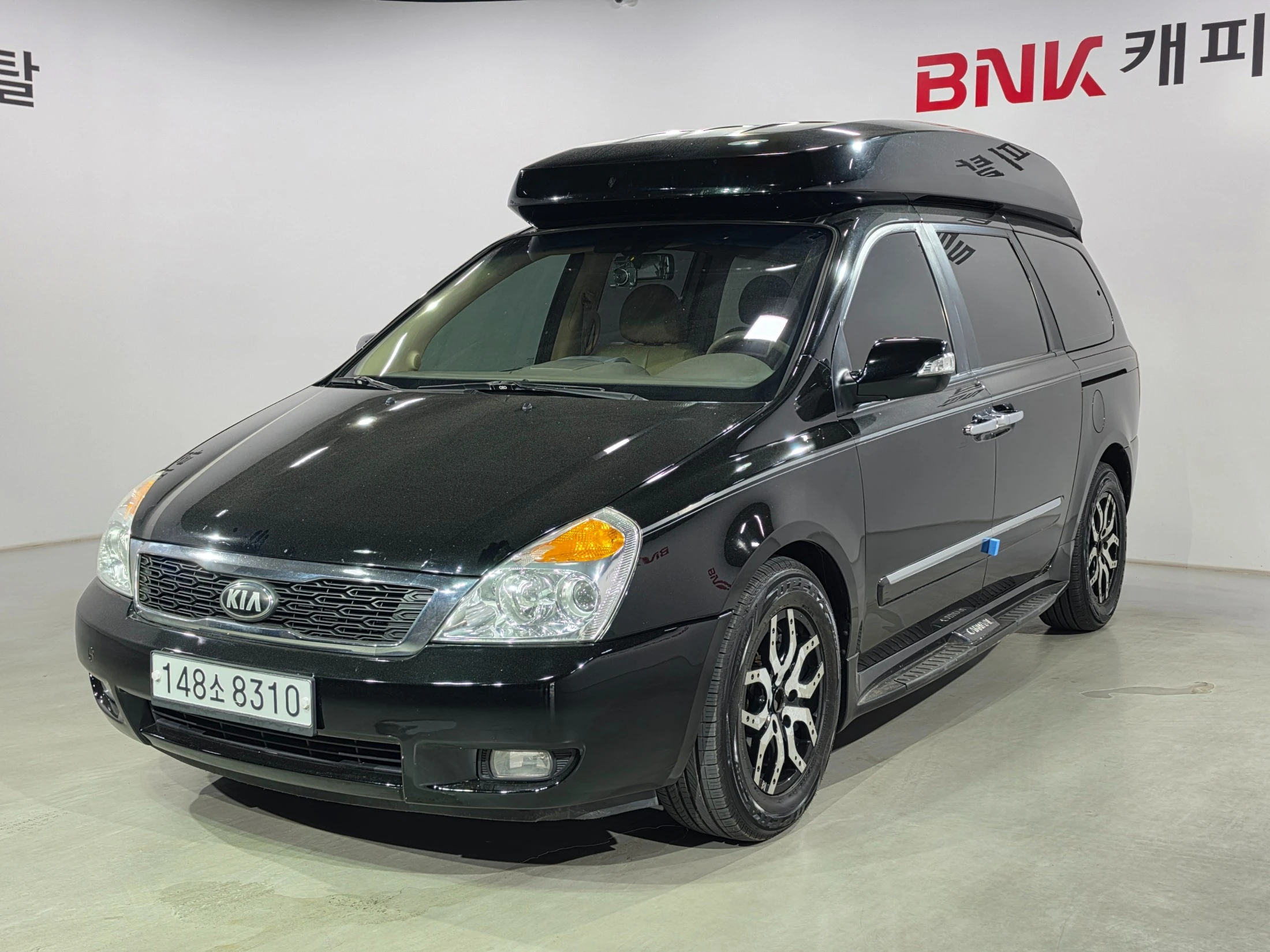 Kia Canival Carnival R