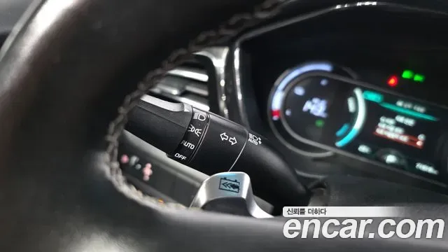 Kia Niro Plus, 2022 — фото 30