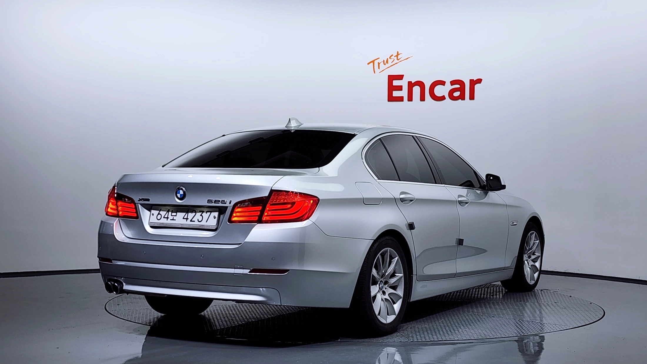 BMW 5-Series F10, 2013 — фото 2