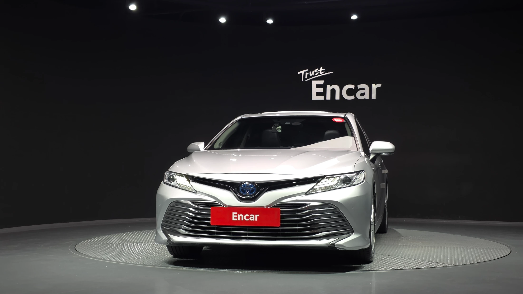 Toyota Camry xv70, 2017 — фото 3
