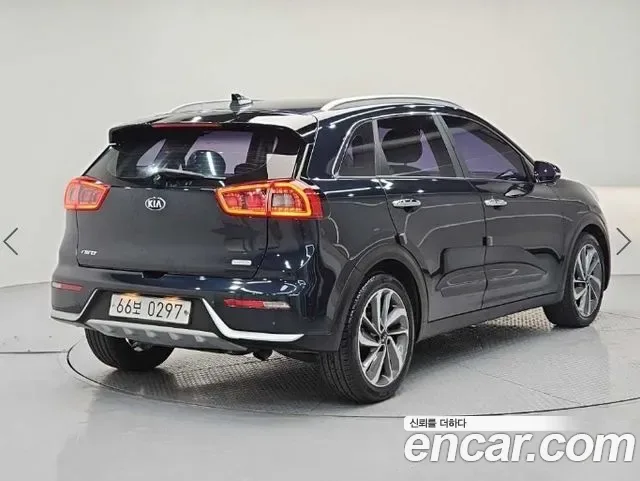Kia Niro, 2016 — фото 5