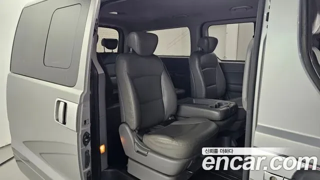Hyundai Starex Grand Starex, 2012 — фото 11