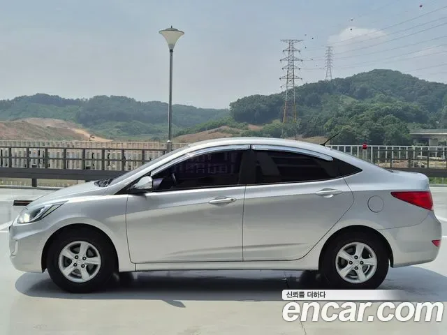 Hyundai Accent, 2012 — фото 17