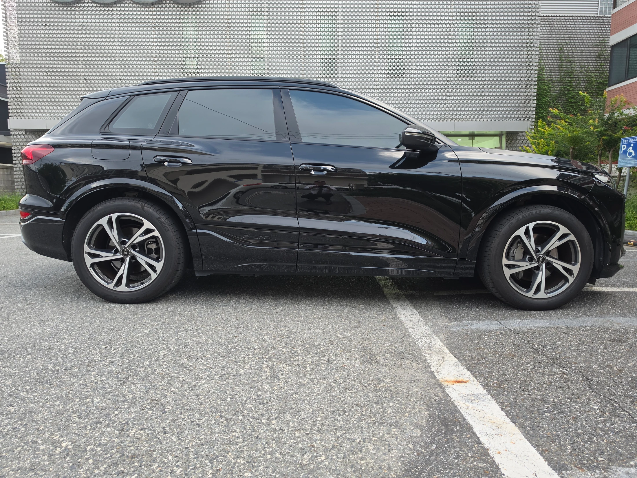 Audi Q6 E-Tron GF, 2025 — фото 2