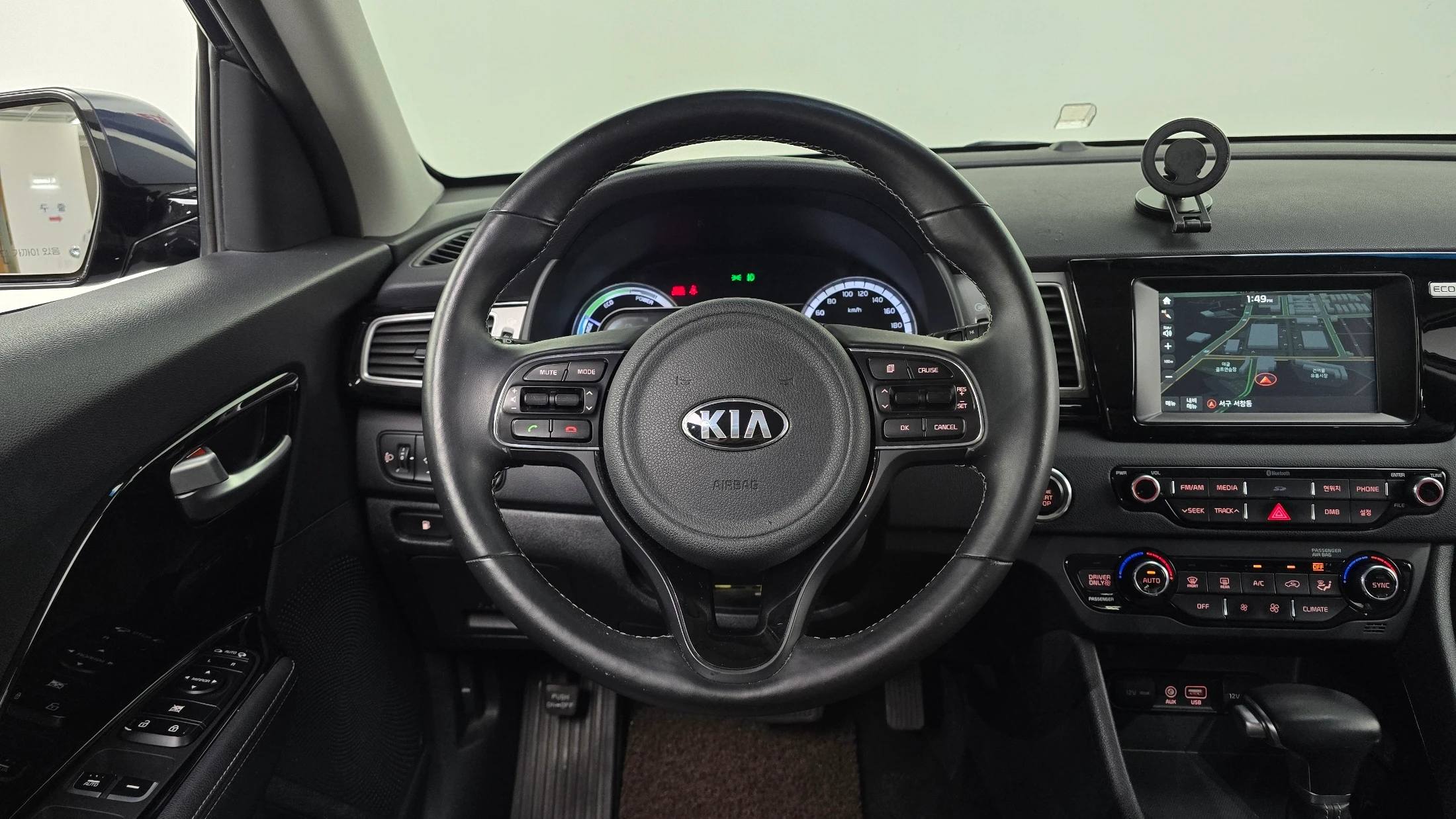 Kia Niro, 2016 — фото 13