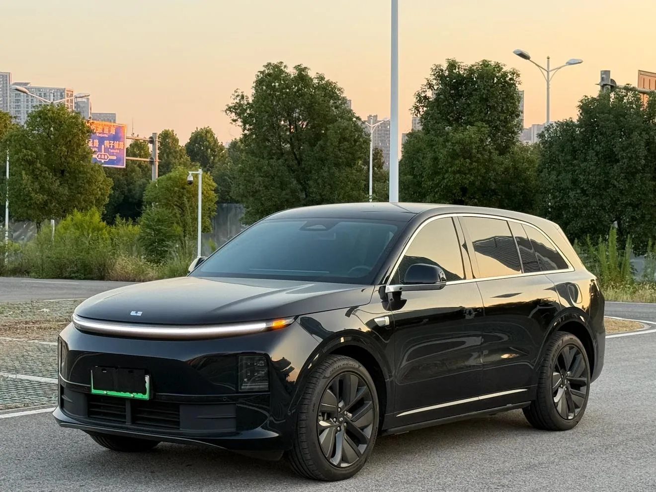 Li Auto Ideal L6