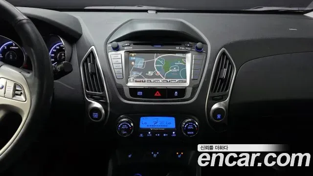 Hyundai Tucson ix, 2012 — фото 14