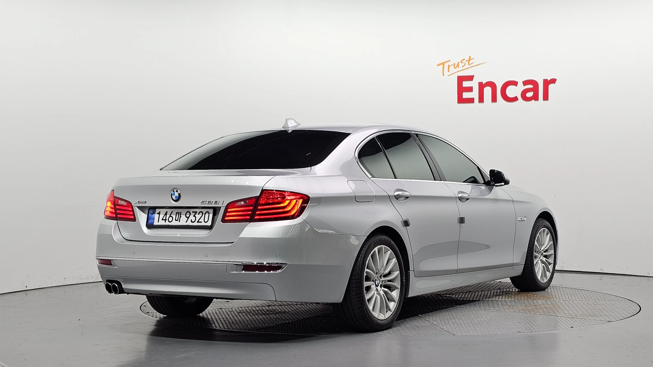 BMW 5-Series F10, 2015 — фото 2