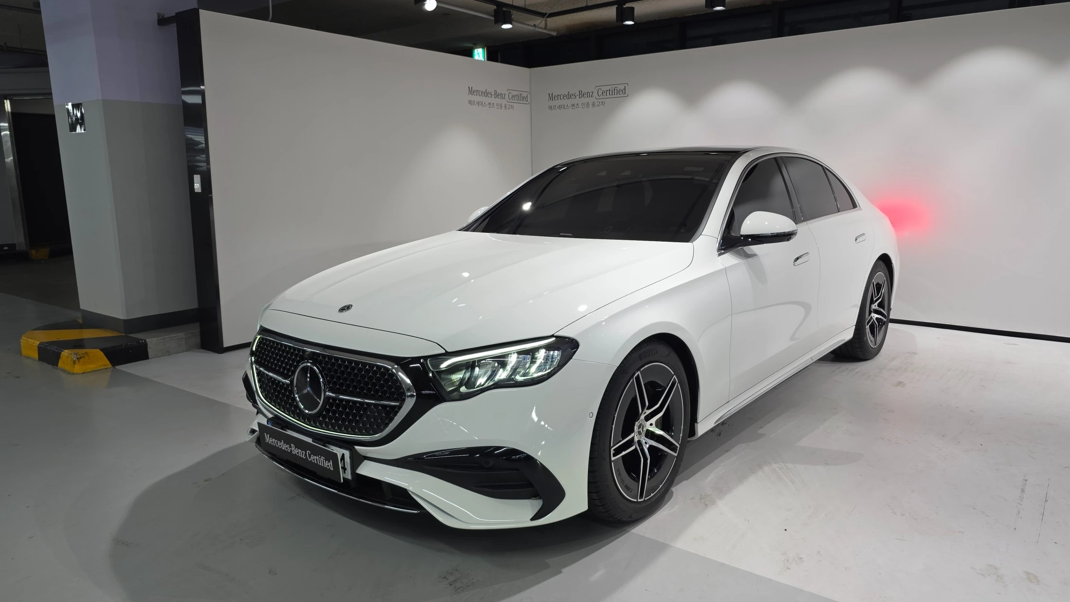 Mercedes-Benz E-Class W214
