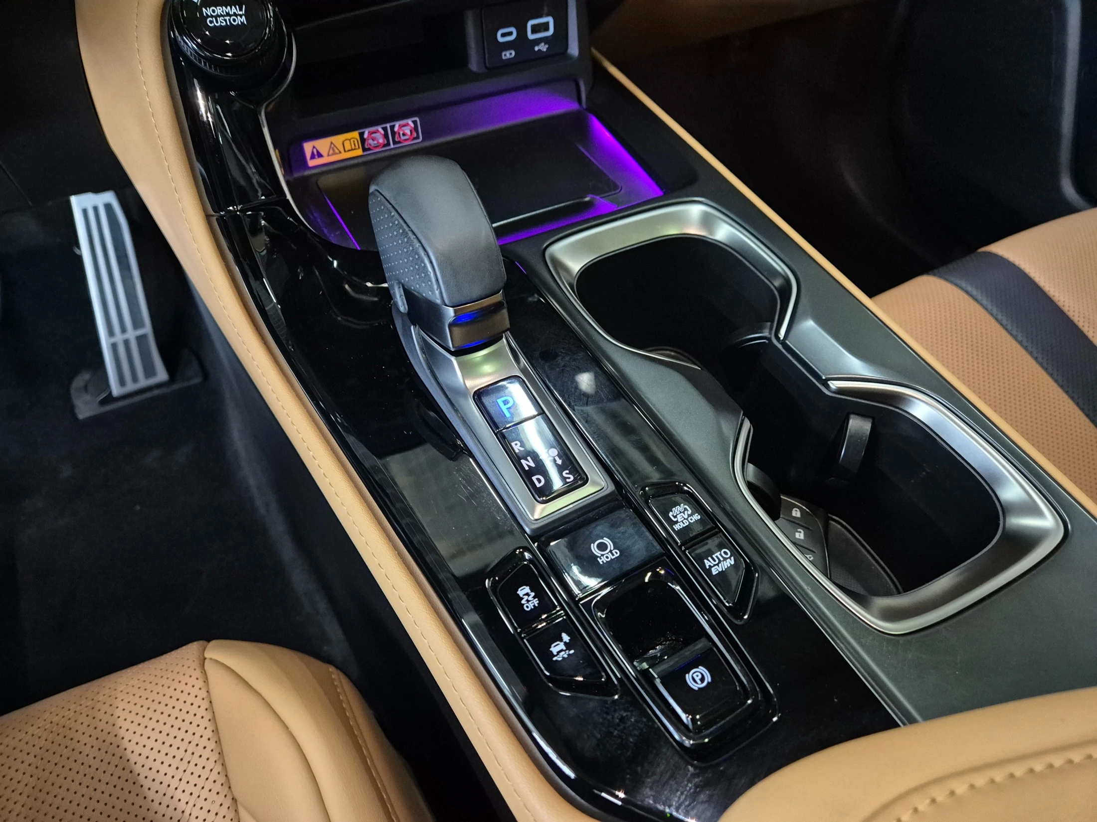 Lexus Nx Nx450h+, 2025 — фото 9