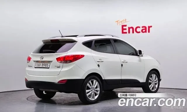 Hyundai Tucson ix, 2012 — фото 2