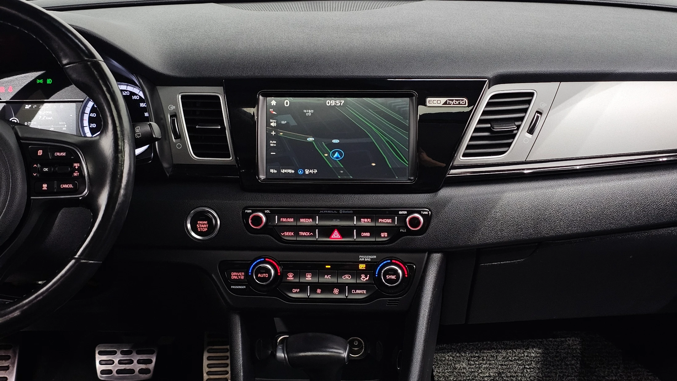 Kia Niro, 2017 — фото 14