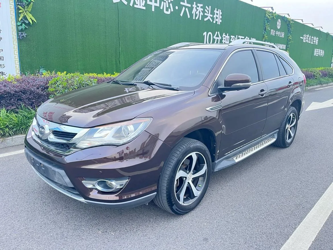 BYD S7