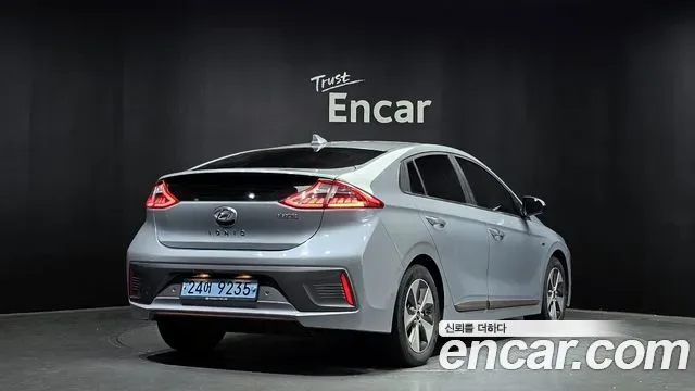 Hyundai Ioniq Ionic Electric, 2017 — фото 2