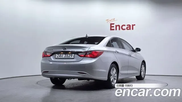 Hyundai Sonata YF Sonata, 2010 — фото 2